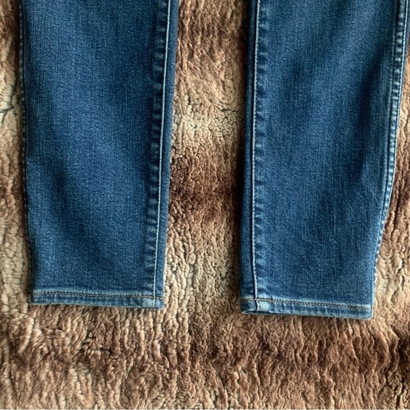 Madewell Women's Skinny Jeans in Blue - Picture 6 of 11